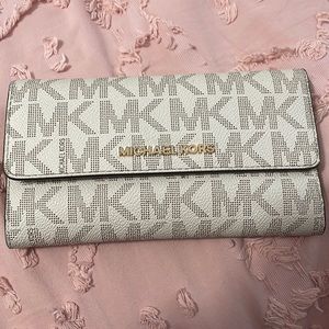 Michael Kors wallet